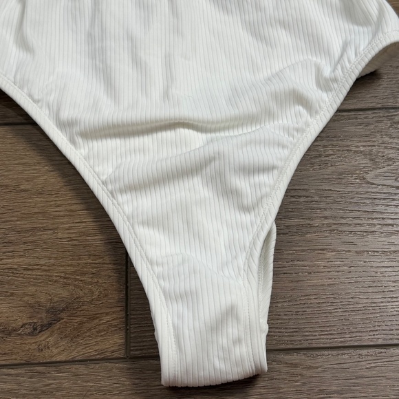 Stoney Clover Lane X Target One-Piece Swimsuit, Ribbed, White, NWT Size Medium - Picture 4 of 10